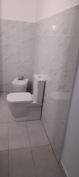 Inchiriez casa la curte sector 1