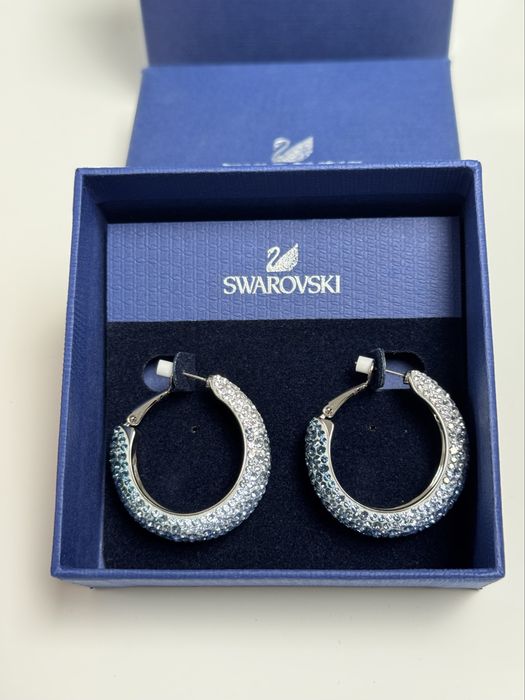 Чисто нови уникални обеци Swarovski