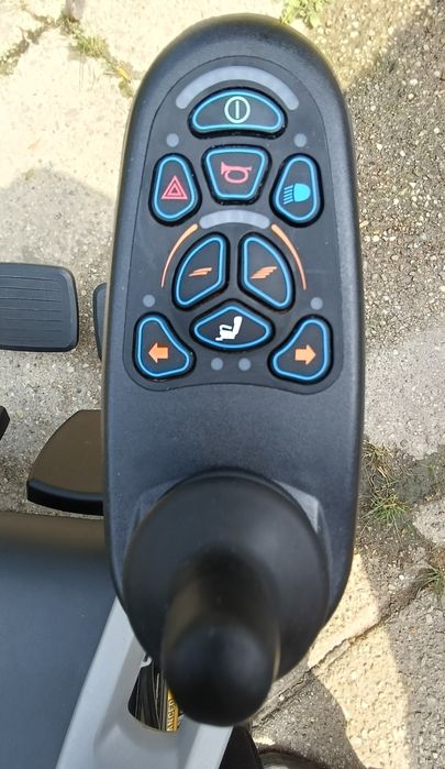 Scaun carucior handicap DIETZ Sango M  Advanced, Mid Wheel Drive, 2023