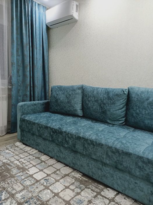 1-ая в самом центре пр. Победы