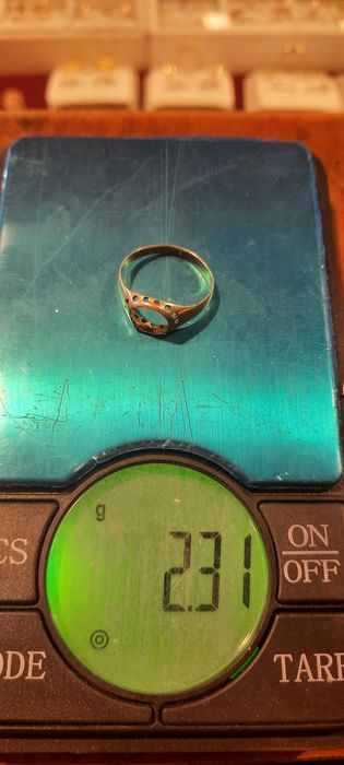 Тилла узуклар цепочка ва халкалар сотилади