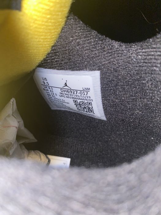 Jordan 4 Yellow Thunder