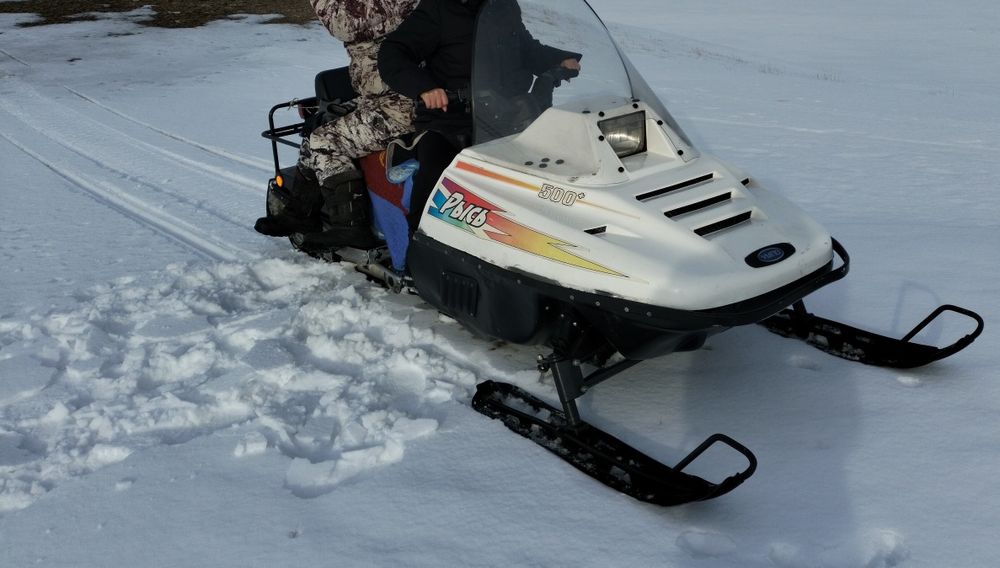 Продам снегоход  рысь 500+