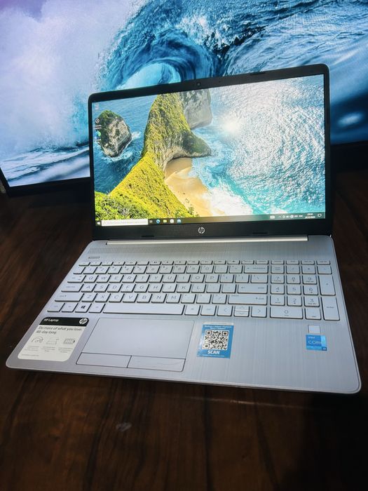 Hp core i3 holati ideal ishlashi tez