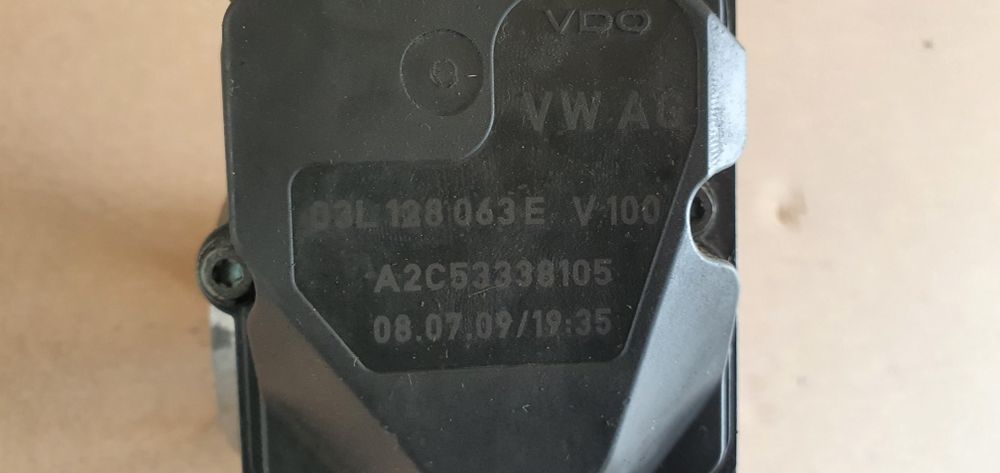 Clapeta acceleratie 2.0 tdi CAG CAGA CAHA CBB CBAB CFF 03L 128 063 E