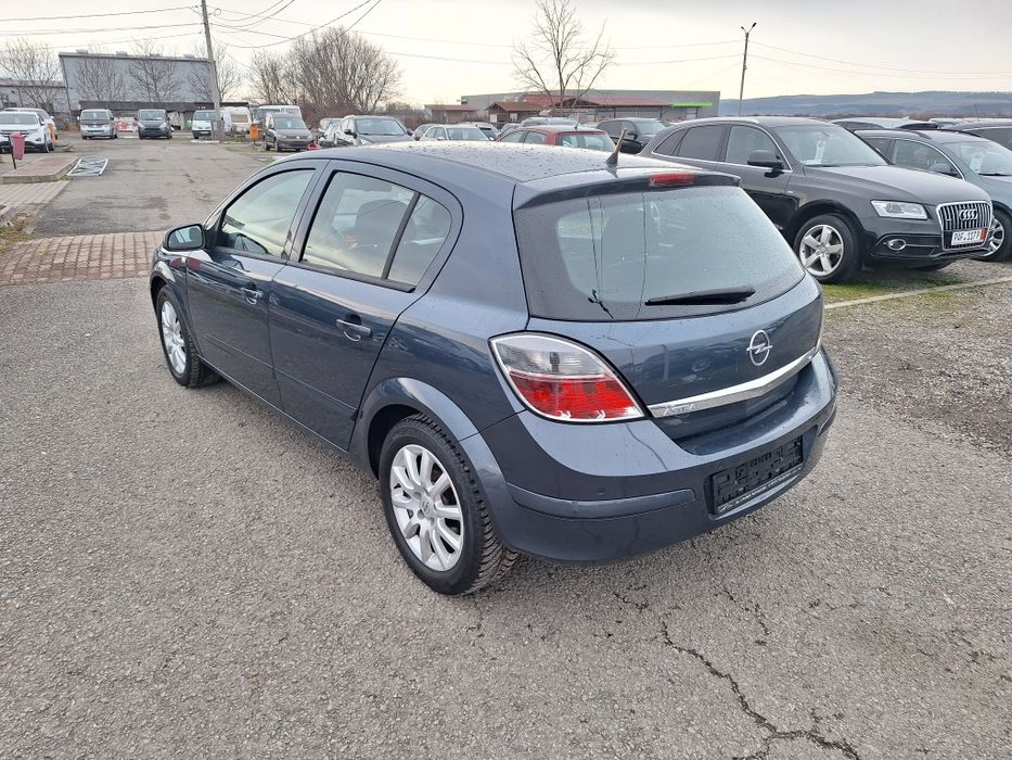 Opel astra 2009 1.6 Benzină cutie automată