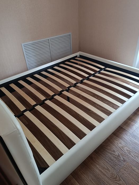 Кровать Глория 1,6*2