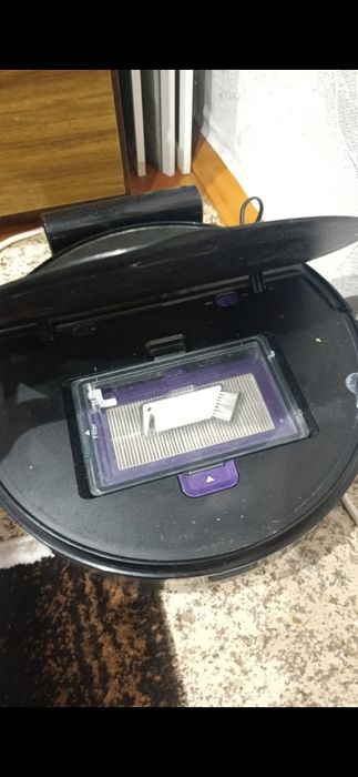 Продам робот пылесос