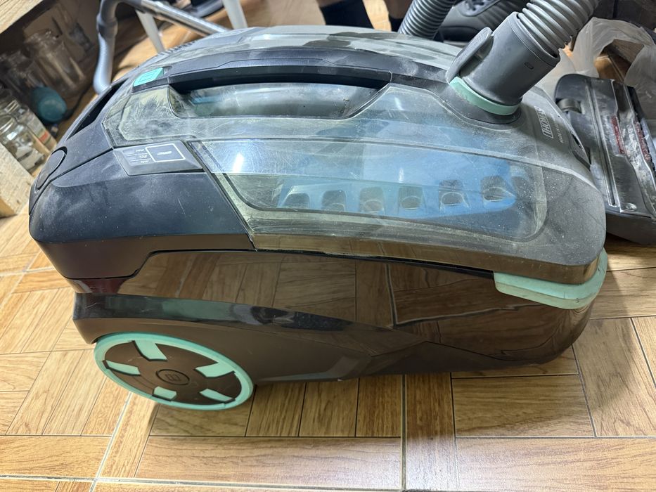 Пылесос 2 в 1. Моющий