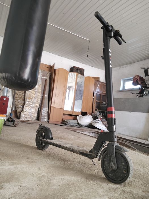 Самакат с зарядкой