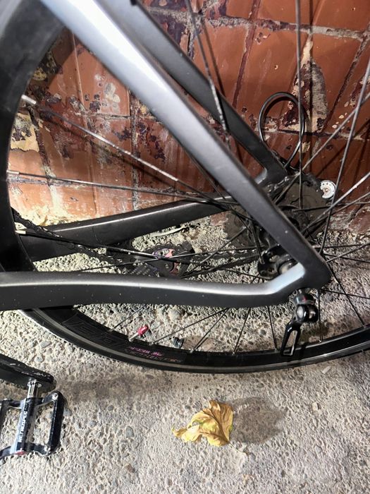 Twitter r10 carbon
