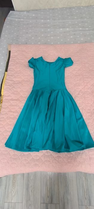 Продам бальное ( рейтинговое)платье для 7-8-9 лет.