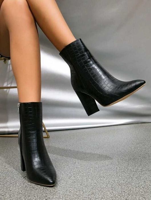 Cizme clasice elegante cu textura crocodil, negre,marime 39