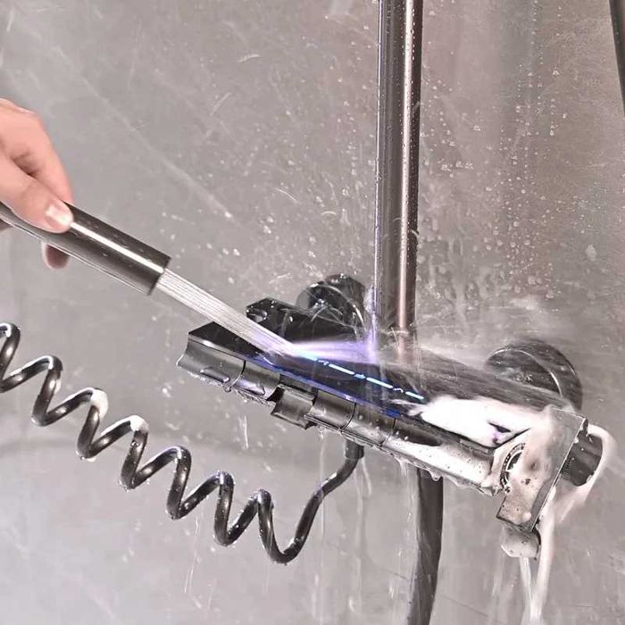 Модерен интелигентен душ с дисплей и LED подсветка D50