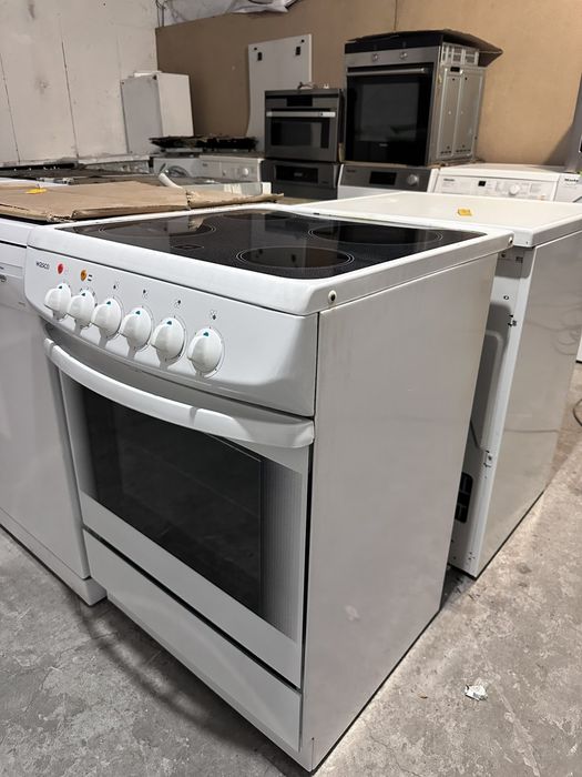 Печка +гаранция. Конвекция, керамичен плот. Безплатна доставка в София