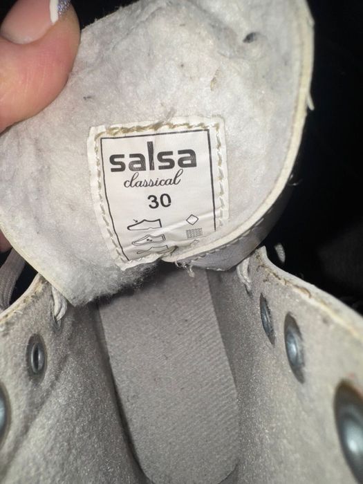 Продам коньки для девочки.