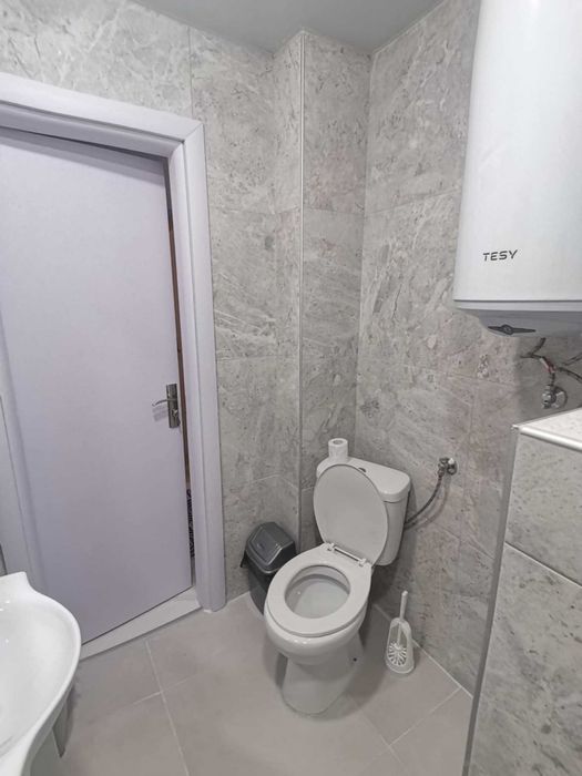 Нощувки в тристаен апартамент Център