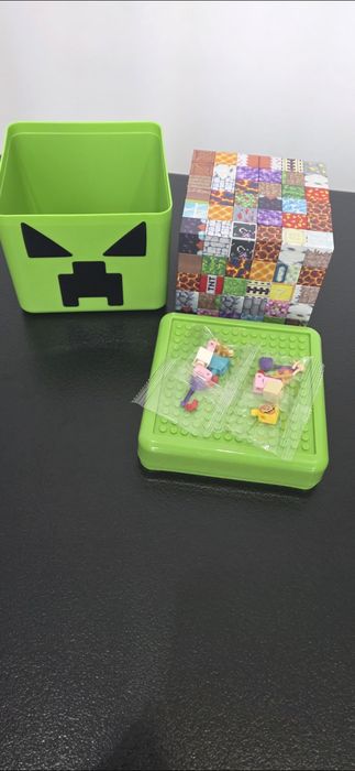 Set cuburi magnetice + cutie depozitare Minecraft Creeper/ TNT + figurine