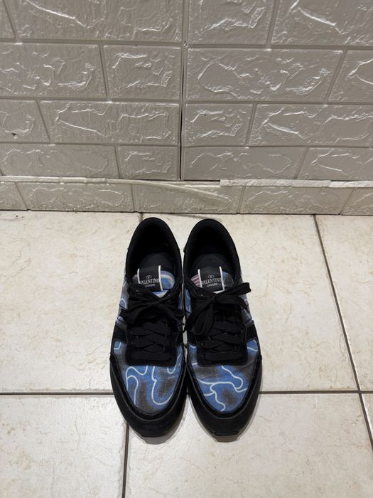 Valentino Garavavani Rockrunner 43