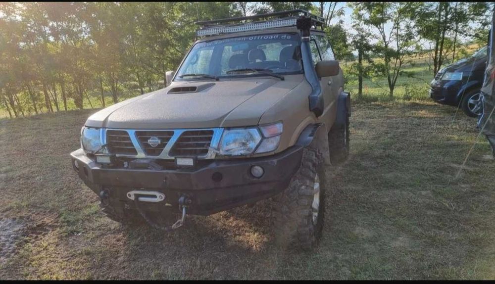 Nissan Patrol Y61