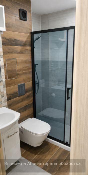 Тристаен апартамент в района на Електрон!