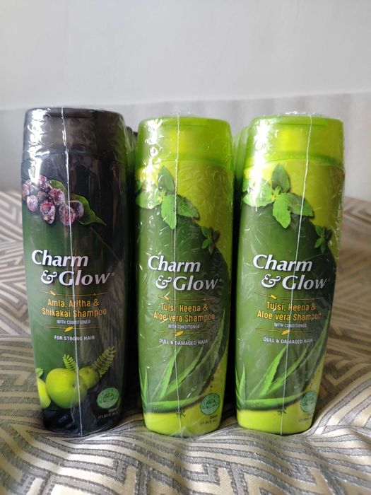 Шампунь Charm & Glow / объем - 350мл /пр - во Индия
