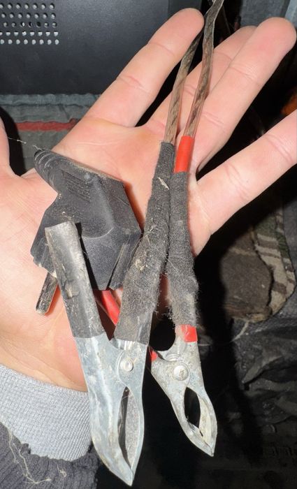 UPS (Uninterruptible Power Supply)