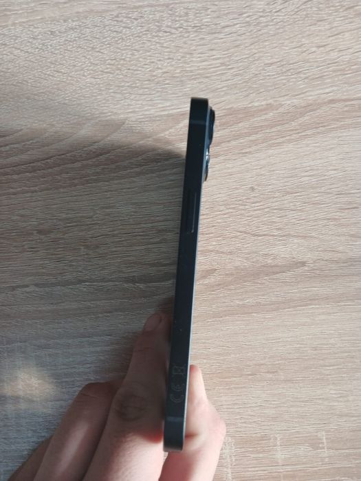 Vand iphone 14 128 gb în garantie!