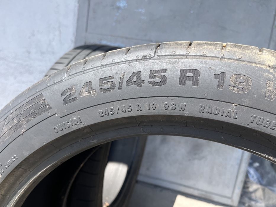 2 бр. летни гуми 245/45/19 Continental DOT 4520 5 mm