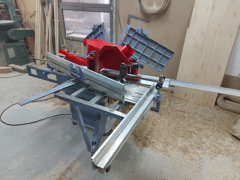 Трифазна четири операционна дърводелска машина