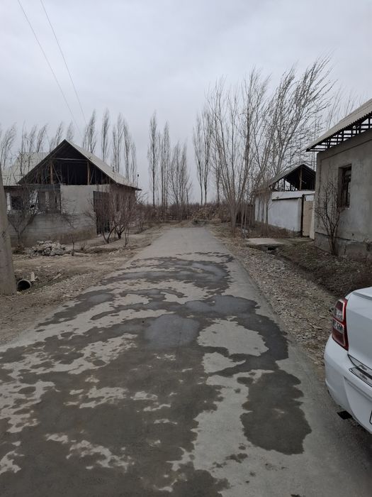 Ховли уй сотилади