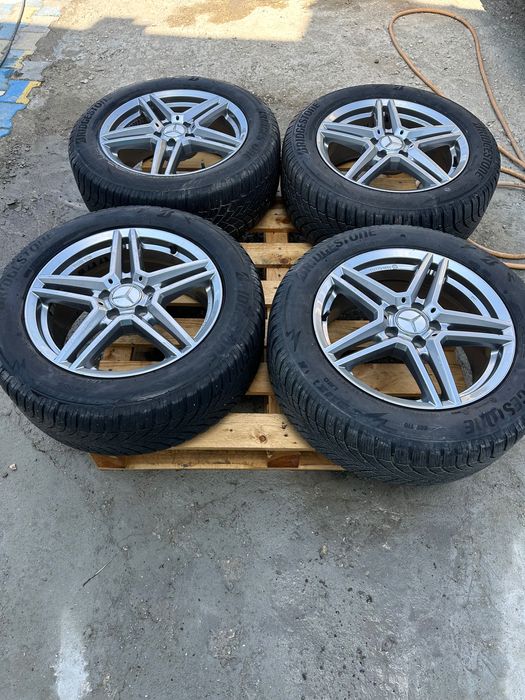 Джанти с Гуми 235/55R17 Mercedes