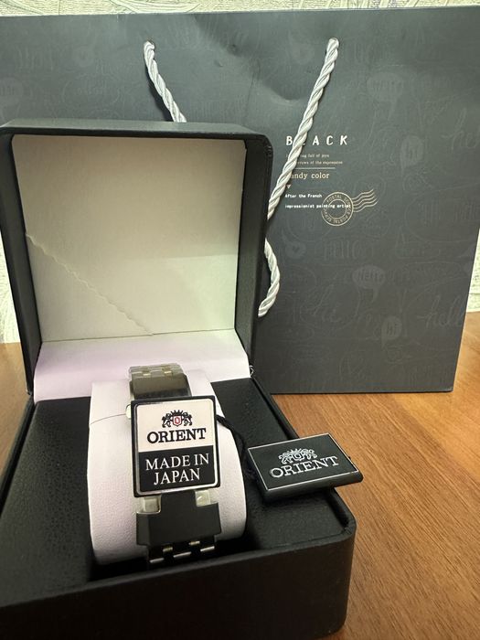 Yangi ishtilinmagan taqilmagan soat sotiladi Tez va Arzon