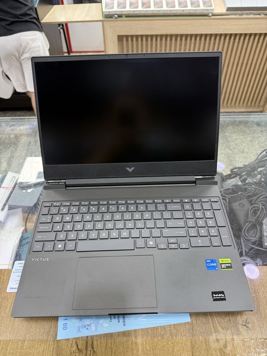 Victus by HP Gaming Laptop 15-fa2xx