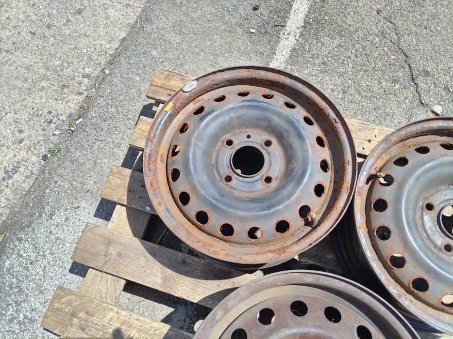 15 цола 4 х 114,3 мм Нисан