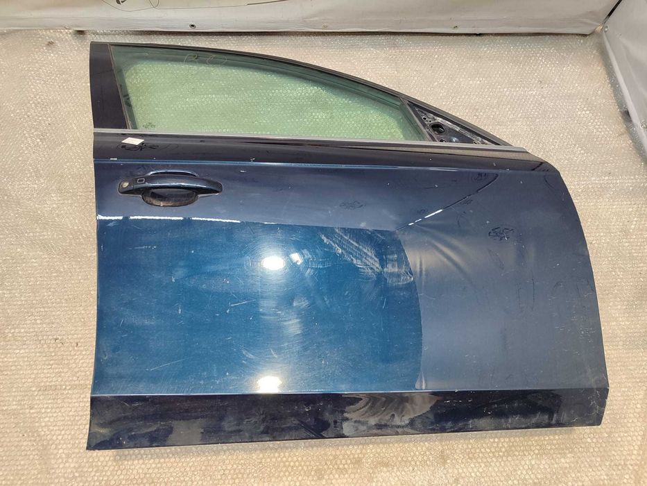 Ușă Față Dreaptă Audi A4 S4 B8 8K Break / Avant Cod Culoare 8A / Z5A 2009 / [2008-2015] / 8K0831052J (3D)