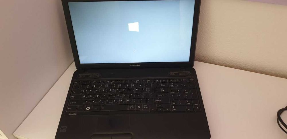 Ноутбук Toshiba (б/у)