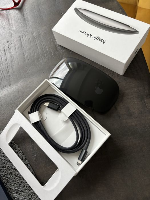 Magic mouse negru
