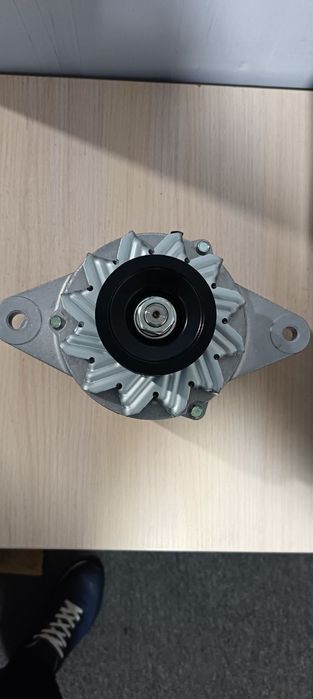 Генератор ISUZU FVR