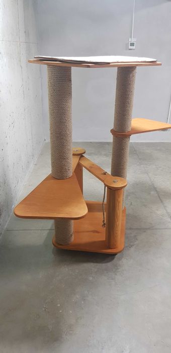 Продавам катерушка (драскалка) за котки