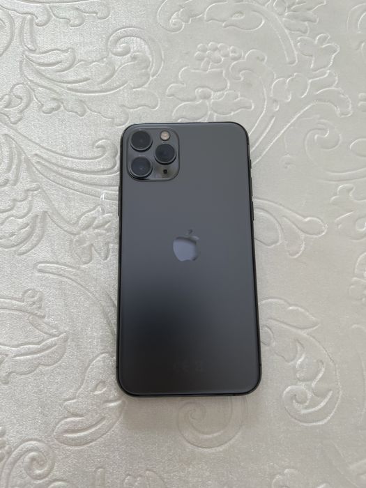 Продам Iphone 11 pro x Apple Watch 3