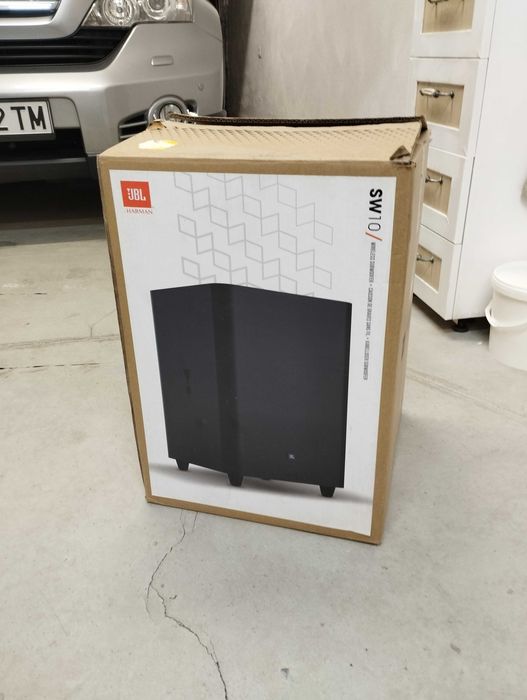 Суббуфер JBL SW 10- само разопакован