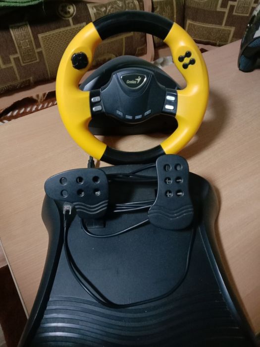 Продам руль игровой