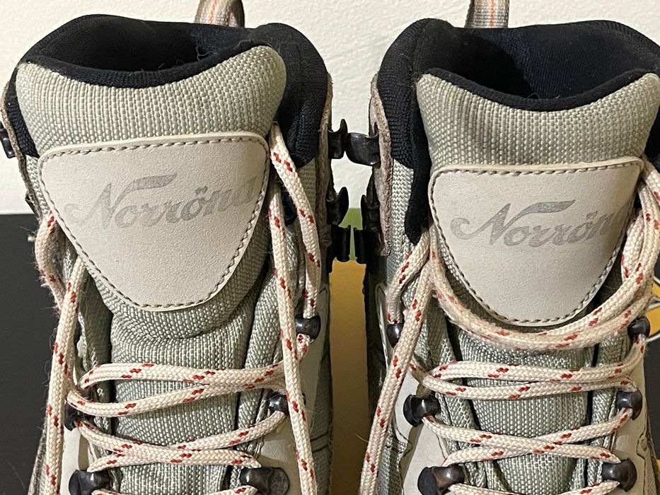 Norrona Hegge bocanci de iarna