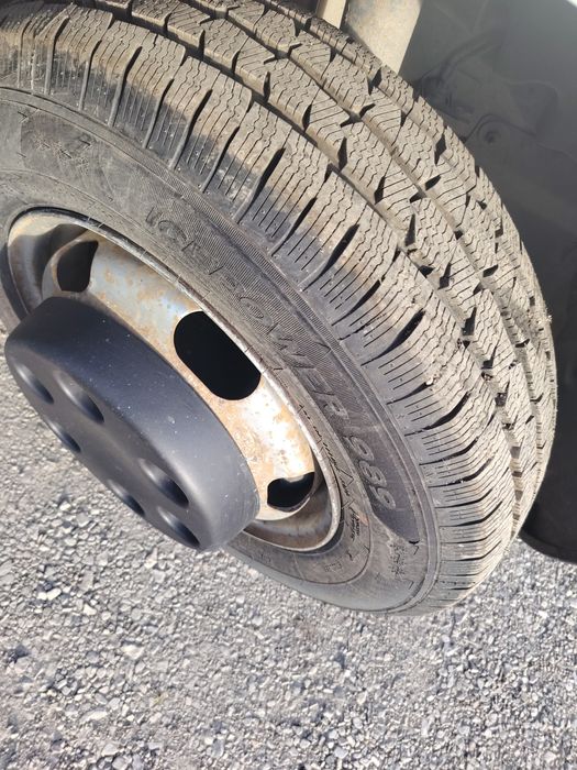 Vând Renault Master cub cu lift