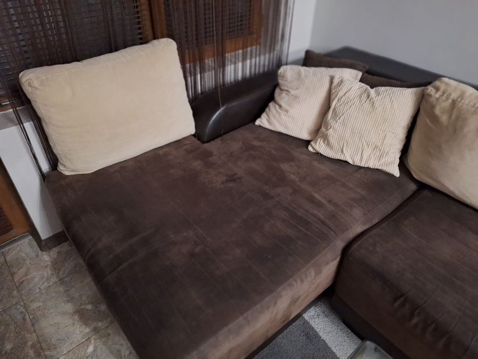 Разтегателен диван