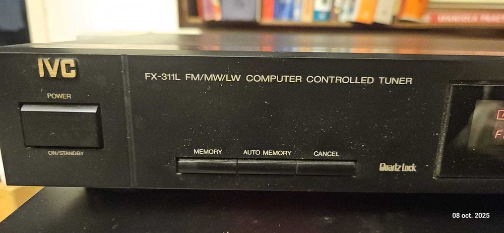 Tuner JVC FX-311 L + Tuner Vega T 120