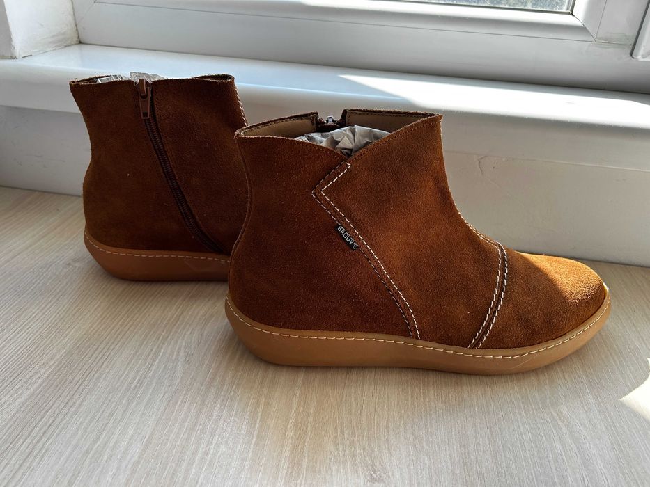 Продавам нови дамски кожени анатомични обувки SAGUY'S