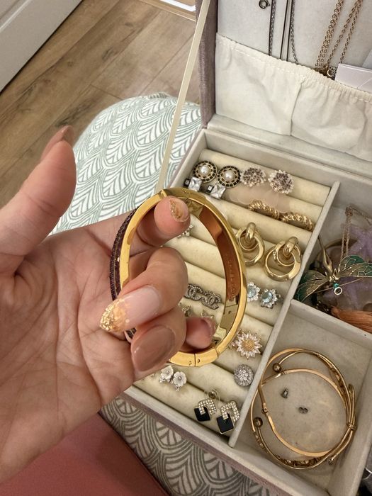 Оригинална гривна Michael Kors закупена от САЩ