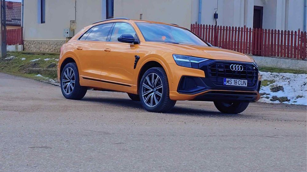 Audi Q8 HIBRID (DIESEL+Electric )